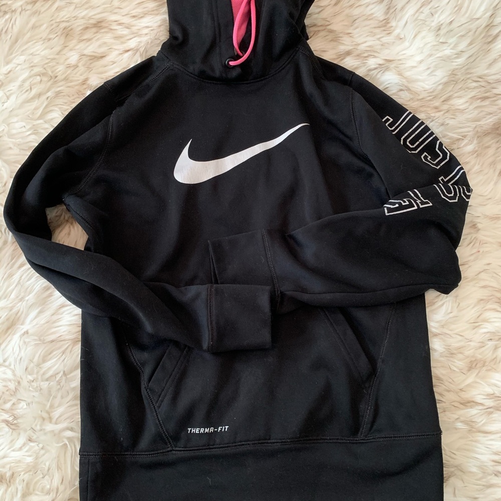 Nike Therma-Fit Hoodie
